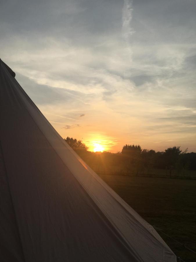 Hopgarden Glamping - Luxury 6M Bell Tent Wadhurst Экстерьер фото